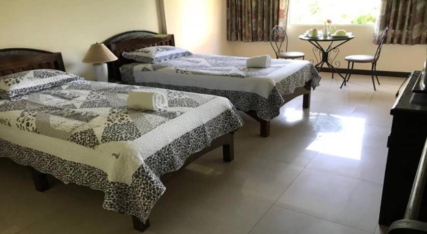 לאמפאנג Oyo 903 Madame Kim Hostel מראה חיצוני תמונה